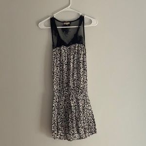 Short dress animal print Black and white.
